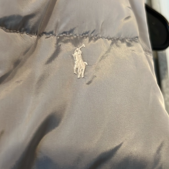 Ralph Lauren heavyweight reversible puffer vest for girls. Size M (8-10) - Picture 6 of 11